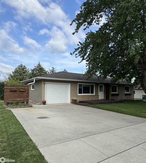 /international/us/1309-4th-street-eldora-ia-110101072580/