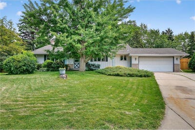 /international/us/3327-skycroft-drive-saint-anthony-mn-110100506569/