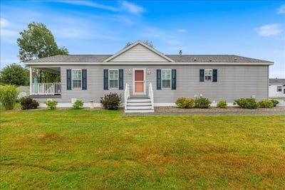 /international/us/214-mackerel-avenue-portsmouth-nh-110109584183/