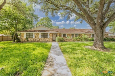 /international/us/113-tanglewood-trail-gonzales-tx-110101068631/