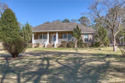 /international/us/15-whitetail-road-seale-al-110100194851/