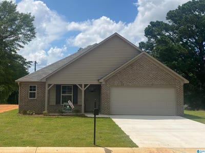 /international/us/2352-pershing-place-loop-birmingham-al-110098383132/