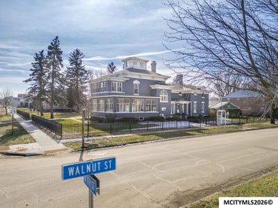 /international/us/628-walnut-st-osage-ia-110106092600/