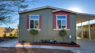 /international/us/3444-w-center-st-riverside-ca-110102621497/