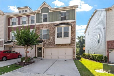 /international/us/1035-brownsmith-drive-apex-nc-110100690333/