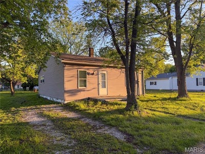 /international/us/305-mine-road-sawyerville-il-110107889705/