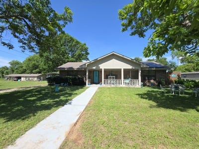 /international/us/900-s-8th-avenue-teague-tx-110107890362/