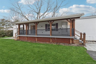 /international/us/37-hubbard-ave-5-riverhead-ny-110106446940/