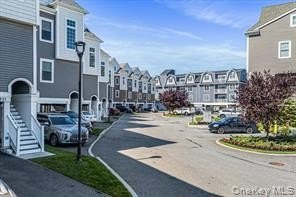 /international/us/225-marina-pointe-drive-east-rockaway-ny-110108152711/