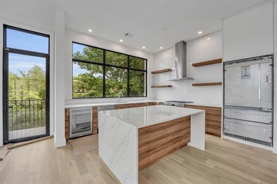 /international/us/610-n-oak-cliff-boulevard-dallas-tx-110099537199/