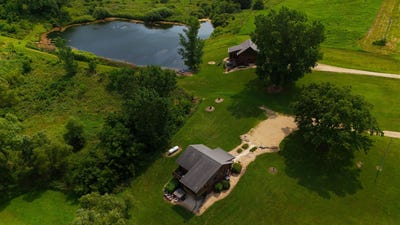 /international/us/11838-lorelei-lane-dubuque-ia-110101318539/