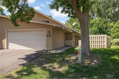 /international/us/2226-mayfair-road-golden-valley-mn-110100582235/