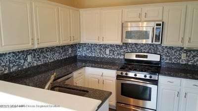/international/us/11-hawthorne-drive-tinton-falls-nj-110108074296/