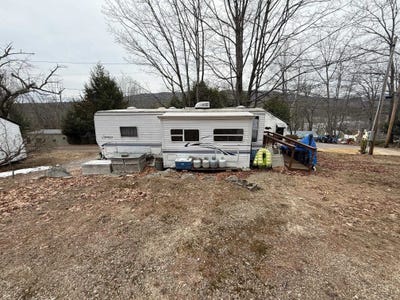 /international/us/6-viewland-court-alton-nh-110106921149/