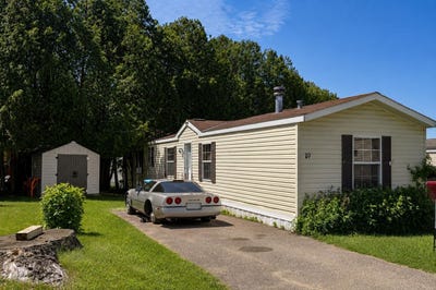 /international/us/19-sixth-street-colchester-vt-110109003851/