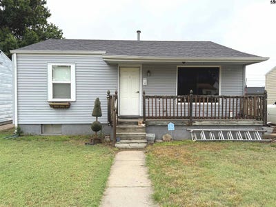 /international/us/212-e-15th-st-larned-ks-110108569802/