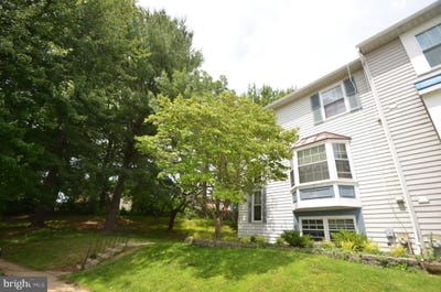 /international/us/940-gaming-square-hampstead-md-110109039981/