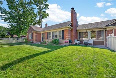 /international/us/1710-23rd-street-wyandotte-mi-110108603833/