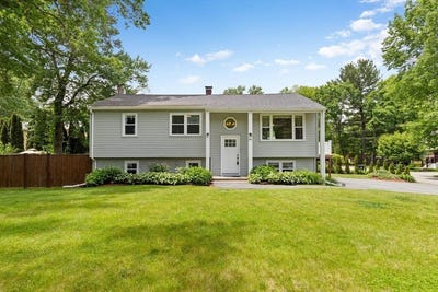 /international/us/33-marion-st-wilmington-ma-110108503008/