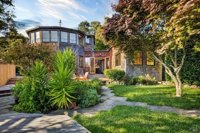 /international/us/215-belvedere-avenue-stinson-beach-ca-110108657891/