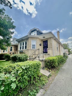 /international/us/3542-n-nottingham-avenue-chicago-il-110109243305/