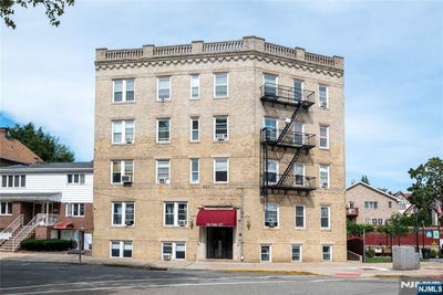 /international/us/18-74th-street-north-bergen-nj-110120107390/