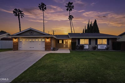 /international/us/263-castilian-avenue-newbury-park-ca-110107795135/