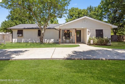 /international/us/609-beyer-drive-bay-saint-louis-ms-110107802881/