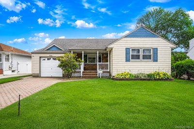/international/us/710-lafayette-avenue-uniondale-ny-110119659481/