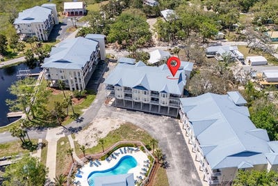 /international/us/-120-54-se-910th-ave-suwannee-fl-110098581902/