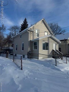/international/us/86-hamilton-street-pontiac-mi-110105198942/