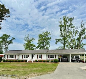 /international/us/4998-peacock-road-whiteville-nc-110099188885/