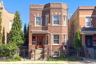 /international/us/1443-n-harding-avenue-chicago-il-110120768146/