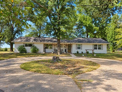 /international/us/1426-farm-road-2560-sulphur-springs-tx-110120152592/