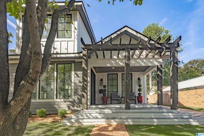 /international/us/1210-oakwood-avenue-tuscaloosa-al-110101237942/