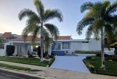 /international/pr/b-paisajes-del-lago-luquillo-luquillo-110105927159/