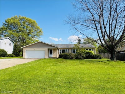 /international/us/2281-weymouth-road-hinckley-oh-110107907883/