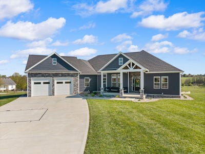 /international/us/131-buck-run-road-hustonville-ky-110108553060/