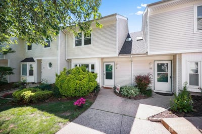 /international/us/31-dallenbach-lane-east-brunswick-nj-110108741632/