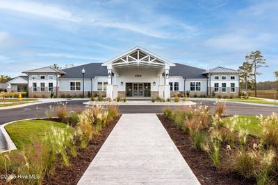 /international/us/4568-tides-way-shallotte-nc-110103355757/