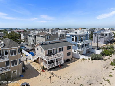 /international/us/228-e-15th-street-long-beach-twp-nj-110109491558/
