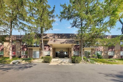 /international/us/8315-route-53-woodridge-il-110110063066/