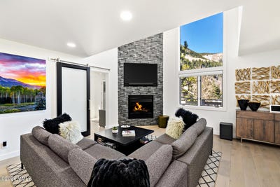 /international/us/4515-bighorn-road-vail-co-110106786891/