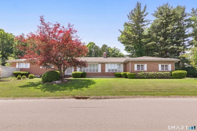 /international/us/319-maybrook-road-waterbury-ct-110108733692/