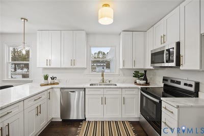 /international/us/9618-kathleen-drive-petersburg-va-110107776922/