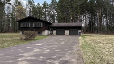 /international/us/e5663-newport-street-ironwood-mi-110107586305/