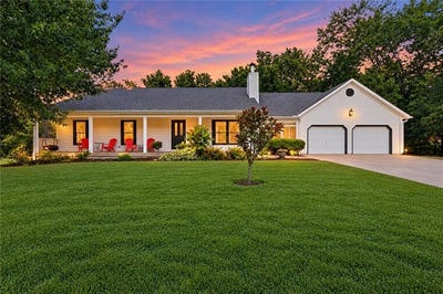 /international/us/1102-s-elm-street-louisburg-ks-110119739407/