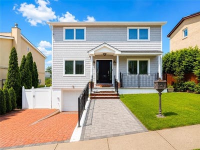 /international/us/41-ridge-avenue-staten-island-ny-110108979326/