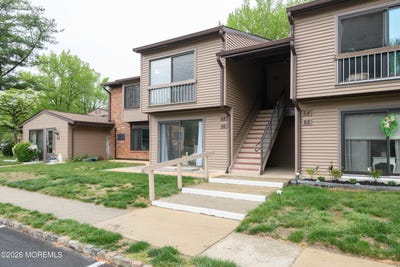 /international/us/66-manchester-court-red-bank-nj-110107877882/