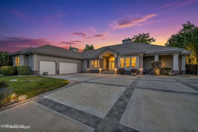 /international/us/7305-diamond-oaks-ct-sparks-nv-110109038996/